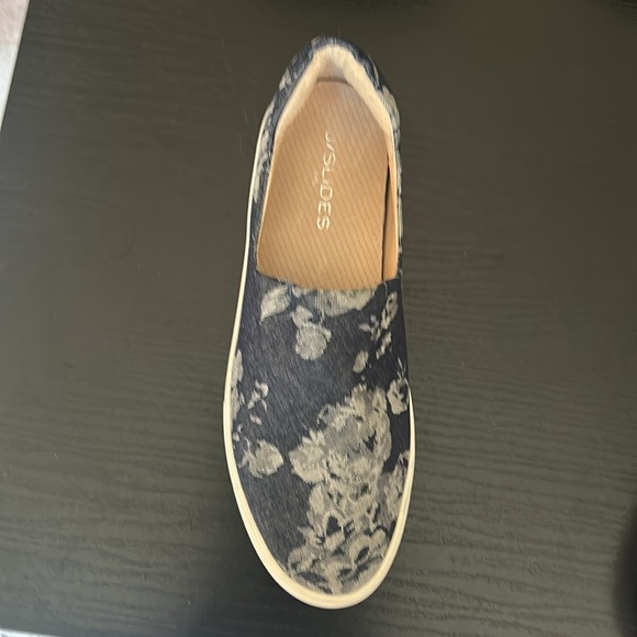 J Slides NYC Women's 8.5 Slip On Denim Casual floral print denim. - Picture 10 of 13